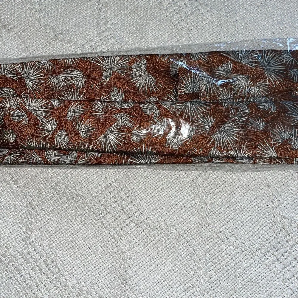 Holland & Sherry Men’s Dress Tie Size 63” 3.25” Bronze Floral Silk Business City